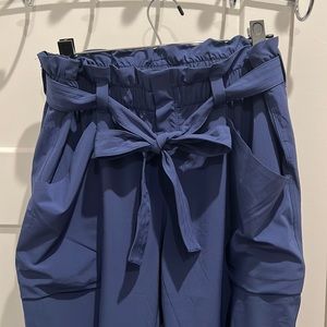Athleta blue tie waist pants